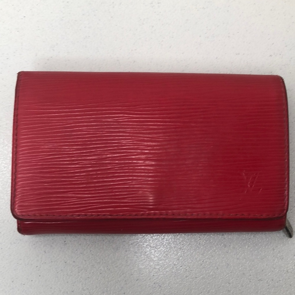 EUC LOUIS VUITTON Epi Wallet Red
